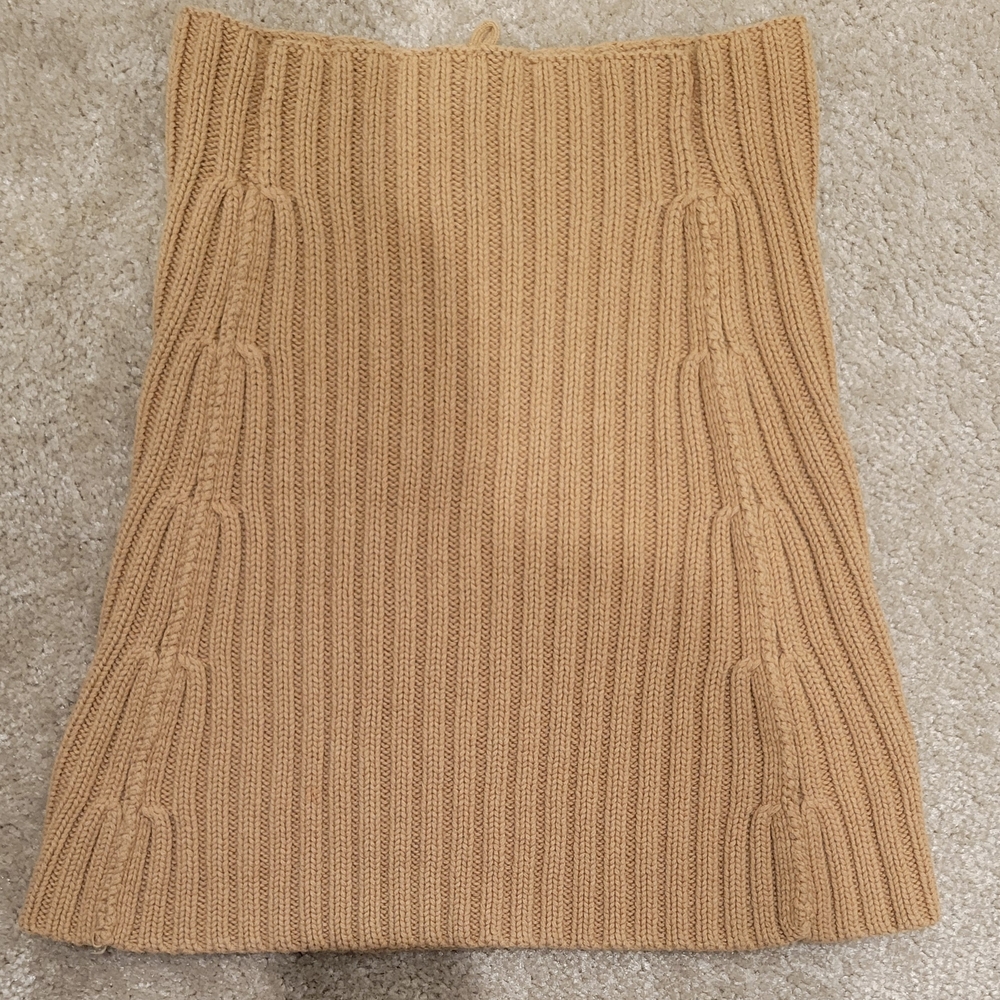 Elegant Cable Knit Loop Scarf in Tan